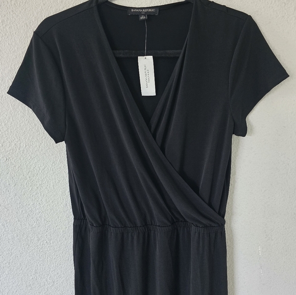 Banana Republic Dress Women Sz M Deep Plunge Black Fit And Flare Midi Witchy - Picture 2 of 9